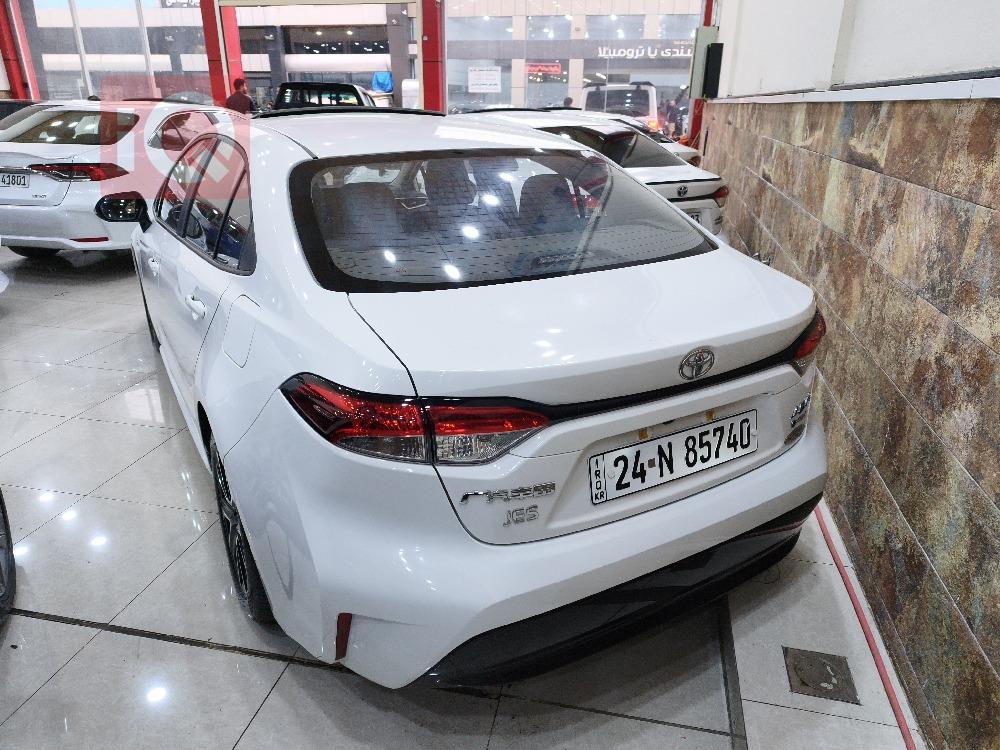 تۆیۆتا کۆرۆلا